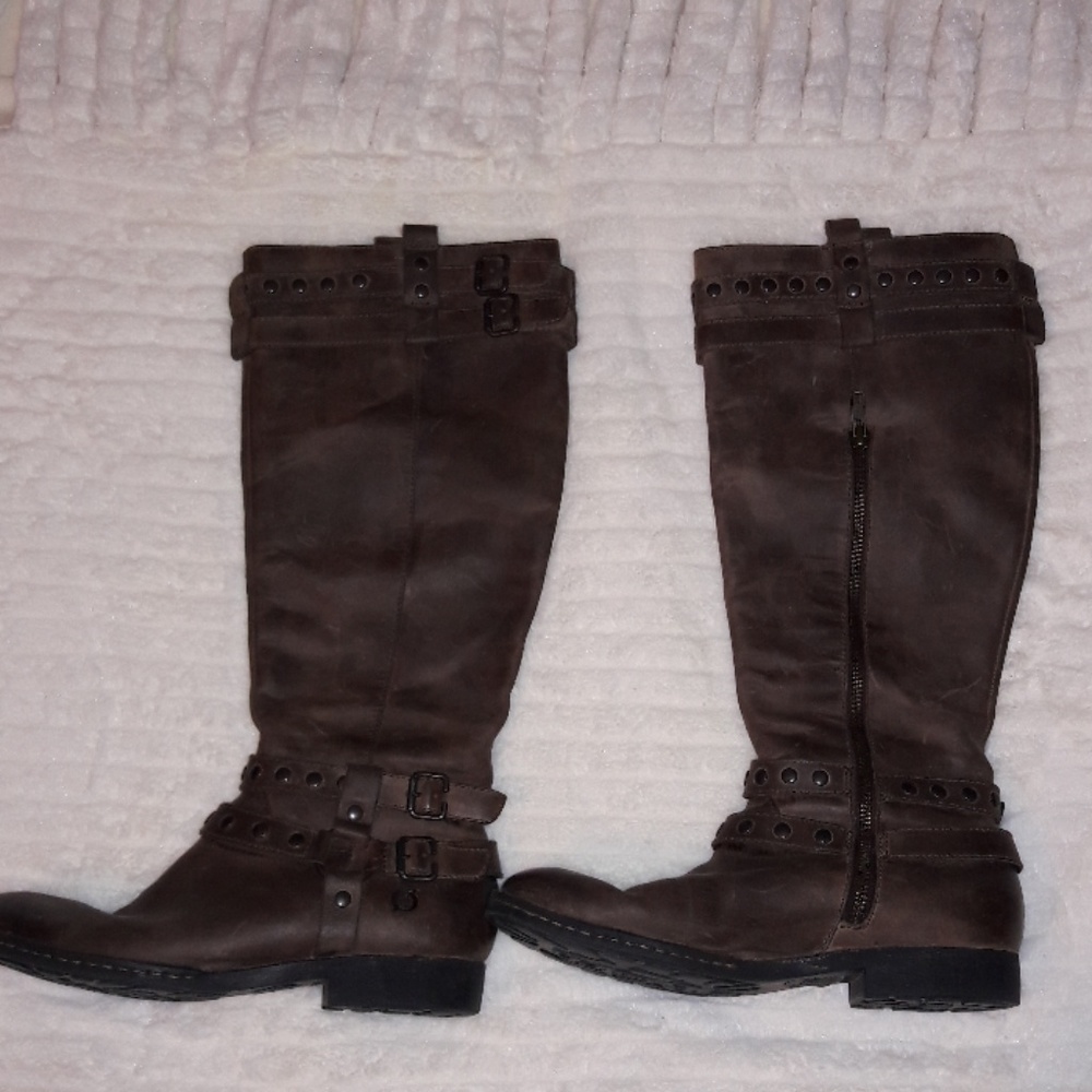Born distressed leather tall riding boots 7.5 guc